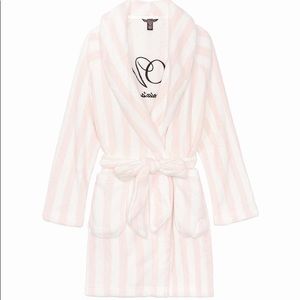 NWT Victoria’s Secret Robe - Pink M/L